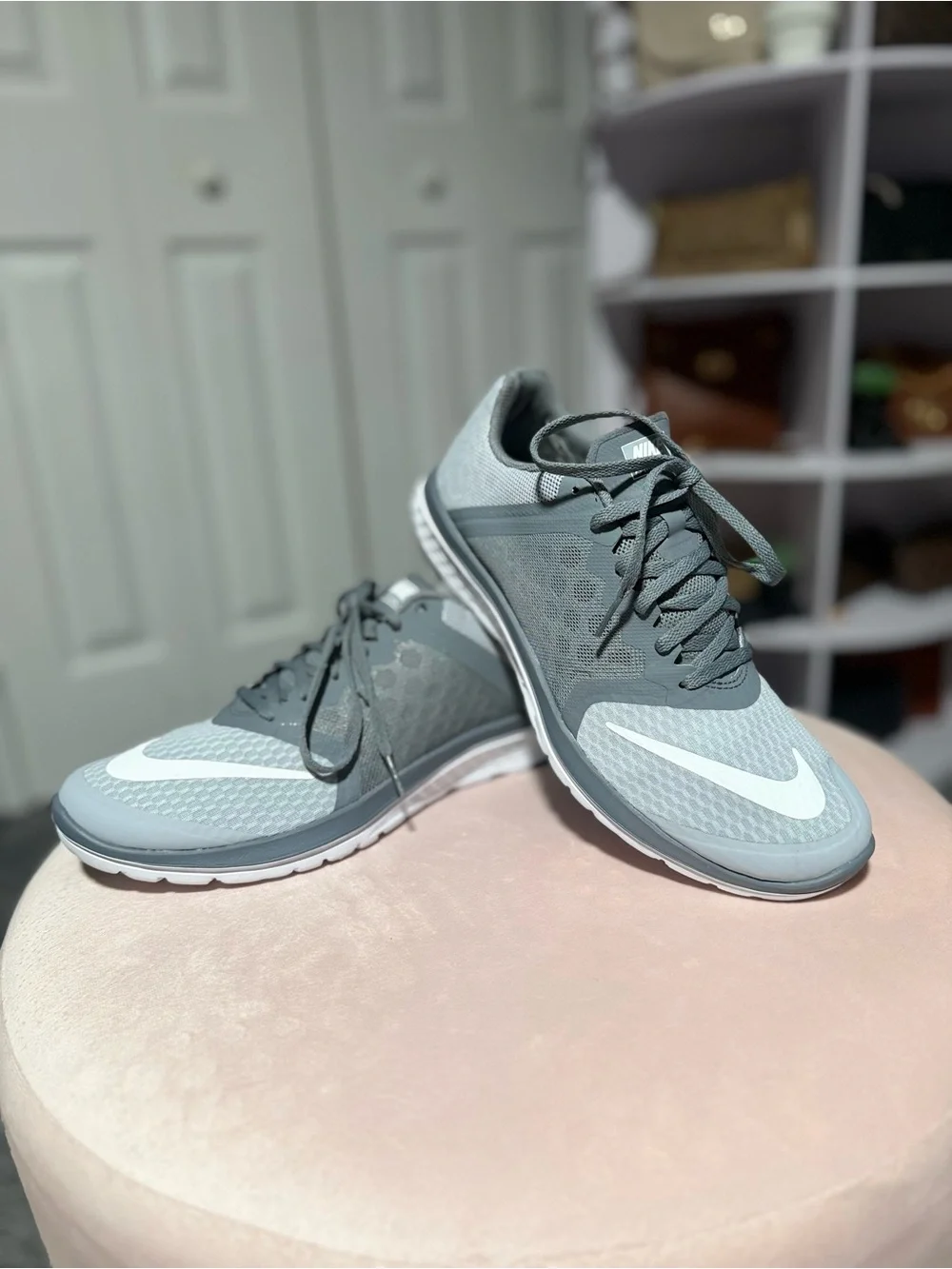 Nike Men’s Gray and White Athletic Training Sneakers
